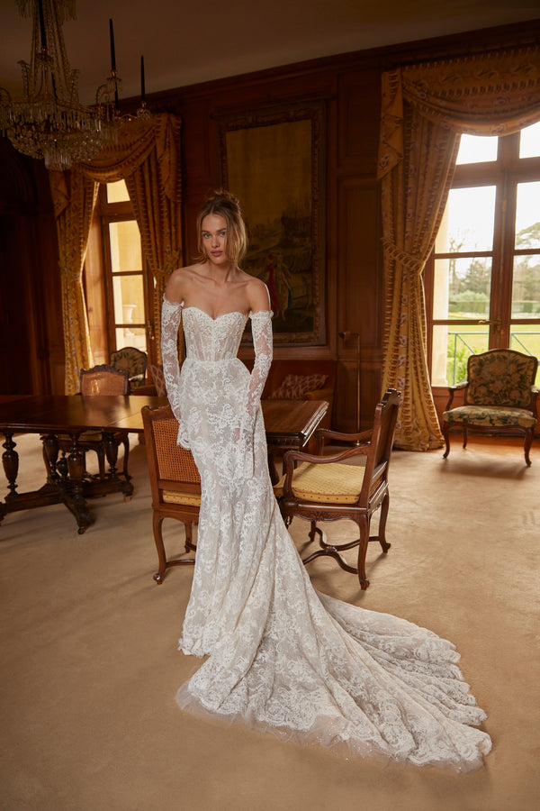 Discover Netta BenShabu Wedding Gowns in Toronto | Estrelle Bridal Discover Netta BenShabu Wedding Gowns in Toronto | Estrelle Bridal